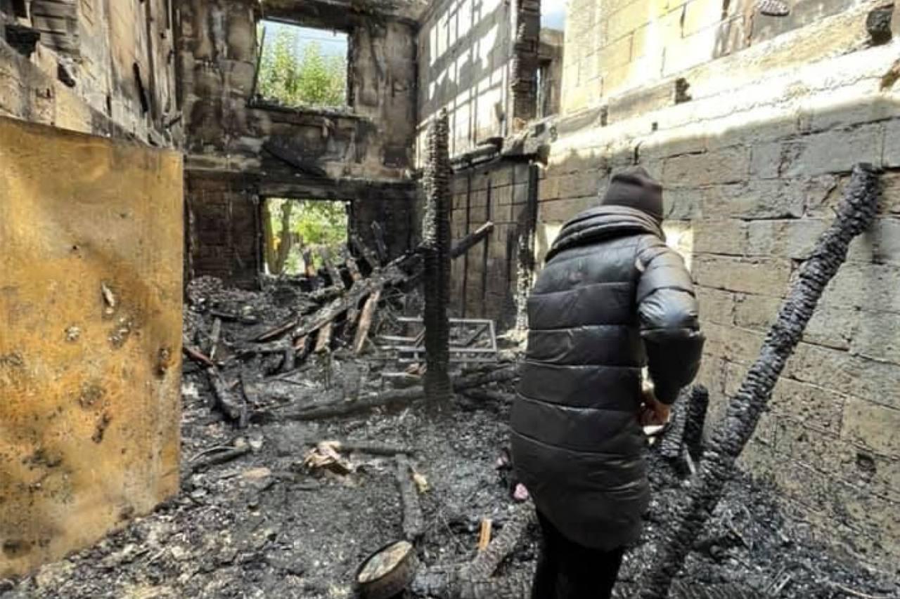 В Екатеринбурге сгорела мастерская участников Уральской биеннале современного искусства - Фото 1