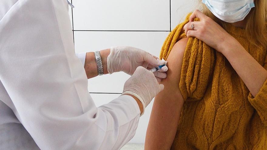 В Свердловской области планируют привить от гриппа 50 тысяч железнодорожников - Фото 1