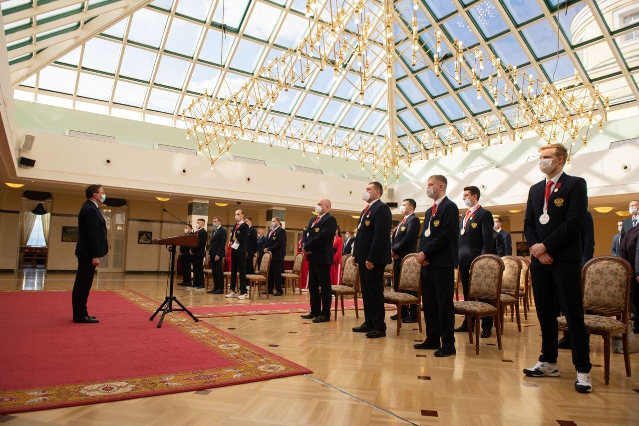 Губернатор поздравил уральцев, завоевавших медали на Олимпиаде и Паралимпиаде в Токио - Фото 1