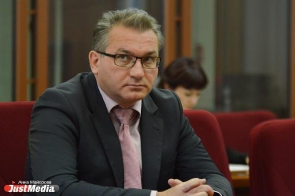 Силовики проводят обыски в мэрии Среднеуральска - Фото 1