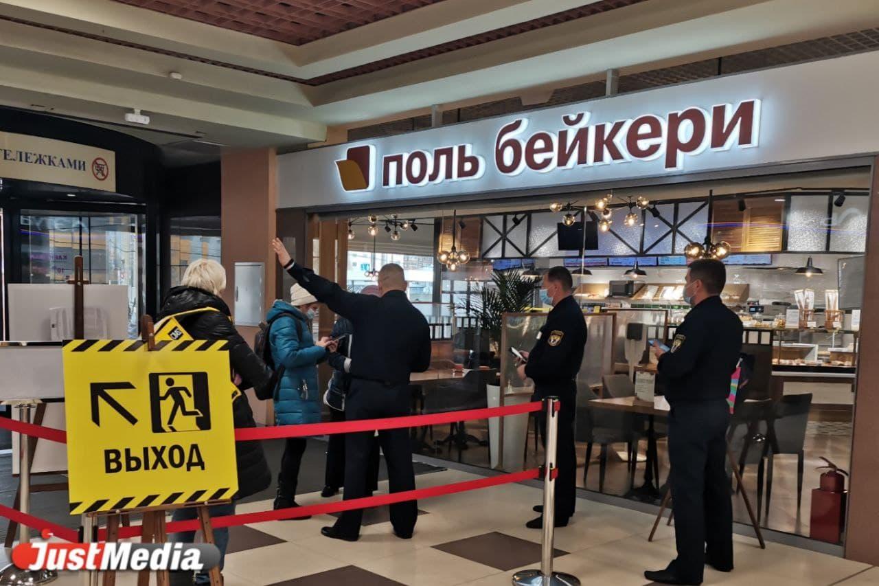 «Это ответ на существенный рост заболеваемости». В оперштабе объяснили необходимость введения QR-кодов - Фото 1