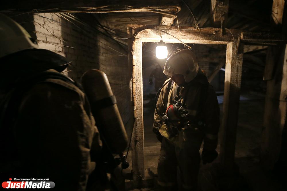 В Свердловской области при пожаре в частном доме погибли два ребенка - Фото 1