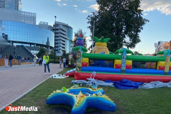 Батуты уезжают. Максим Пыцко свернет свой бизнес в Екатеринбурге - Фото 1