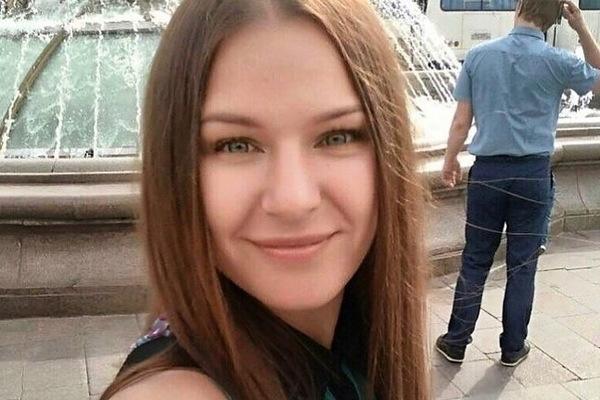 Владимир Путин по представлению Евгения Куйвашева посмертно наградил уралочку, спасшую девушку с ребенком - Фото 1