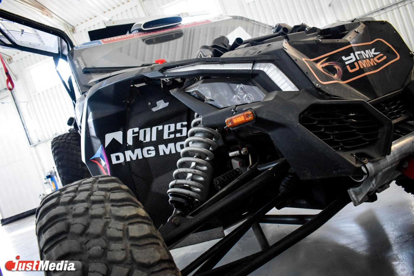 Команда Сергея Карякина выехала на Дакар 2022 - Фото 1