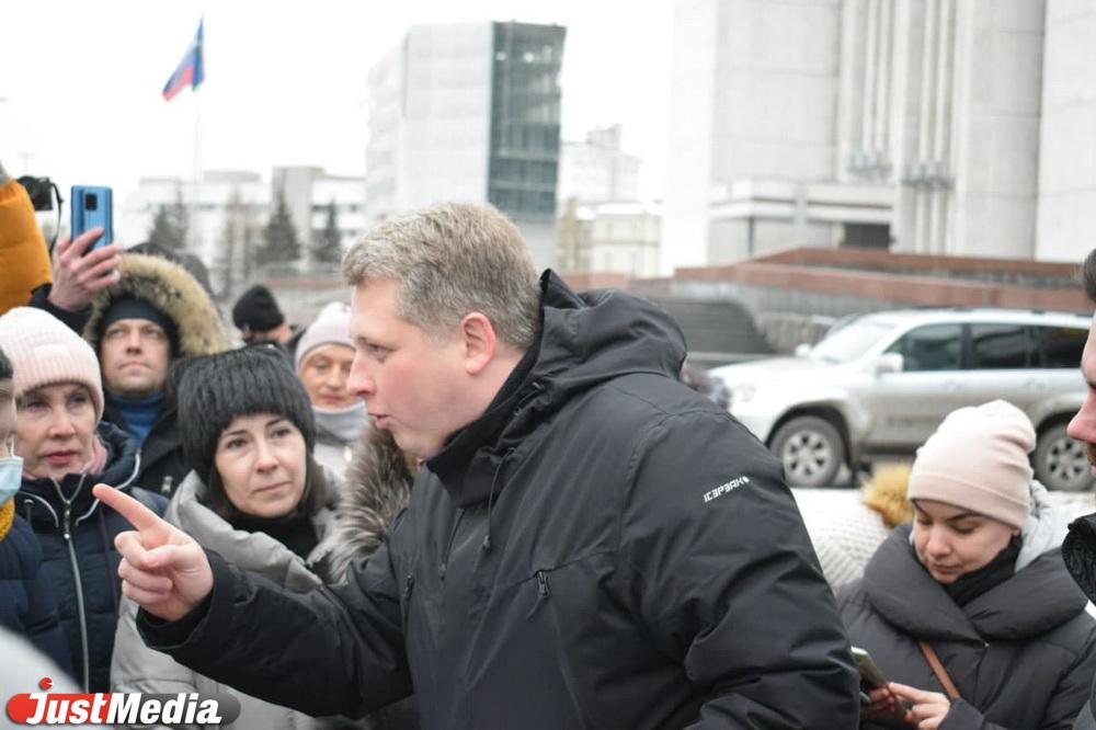 Лидер свердловской «Партии пенсионеров» Сергей Полыганов заявил, что смерть антиваксеров будет на совести коммунистов - Фото 1