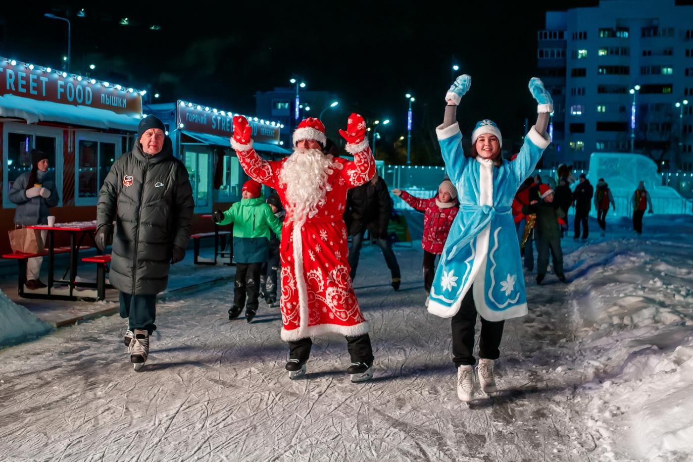 У «Екатеринбург Арены» состоялось открытие городского катка - Фото 1