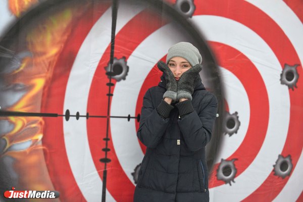 Анастасия Байбекова, журналист: «Наконец-то на Урале стало тепло, и метеозависимые могут спать спокойно». В Екатеринбурге -7 градусов