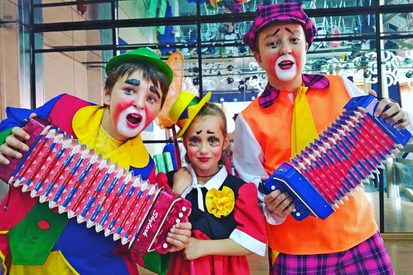 В Ирбите единственная в России детская школа мим-клоунады готовится к выходу с карантина - Фото 1