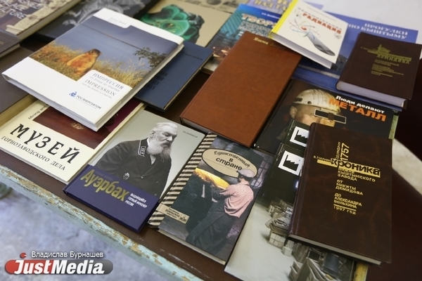 Уральские книголюбы предпочитают книги по психологии, по менеджменту и про соцсети - Фото 1