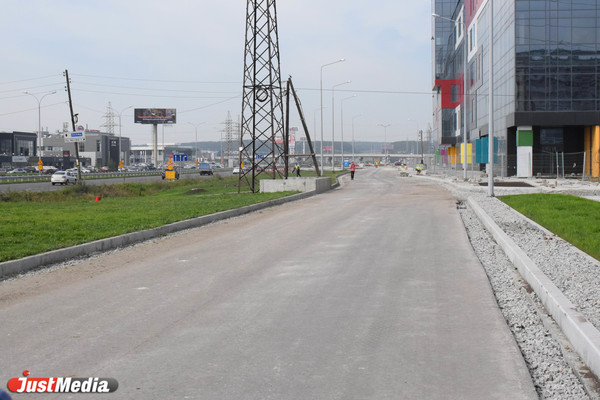 К концу сентября по дублеру улицы Металлургов запустят движение - Фото 1