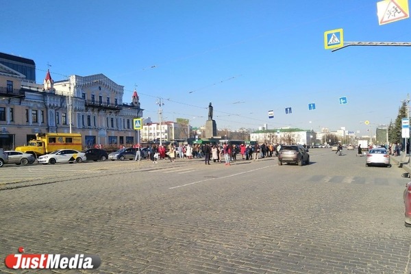 В эти выходные по центру Екатеринбурга перестанут ходить трамваи - Фото 1