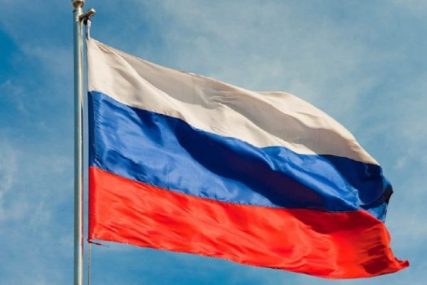 В России введут церемонию поднятия флага в школах - Фото 1