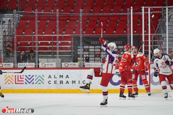 «Автомобилист» в четвертый раз за сезон проиграл на домашнем льду - Фото 1