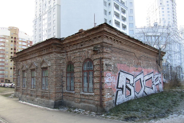 Стали известны новые подробности снесенного особняка на Мельникова в День города - Фото 1