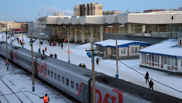 Скорый поезд Екатеринбург – Сургут начнет курсировать на СвЖД этой зимой - Фото 1