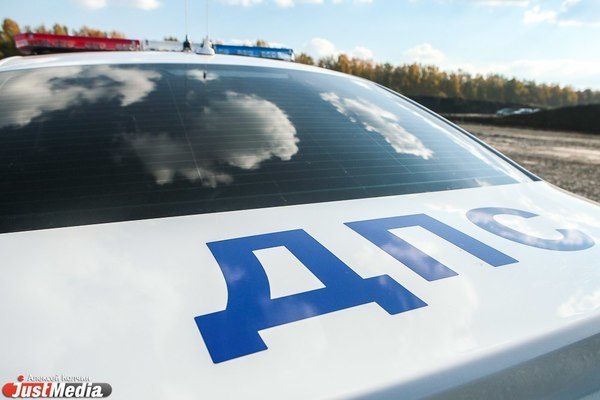 Шесть человек пострадали в ДТП в Екатеринбурге - Фото 1