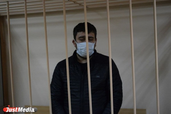 Третий бутлегер Анар Айвазов отправлен за решетку на 2 месяца - Фото 1