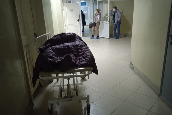 Режиссер Андрей Титов рассказал о коронавирусных ужасах в Свердловской области - Фото 1