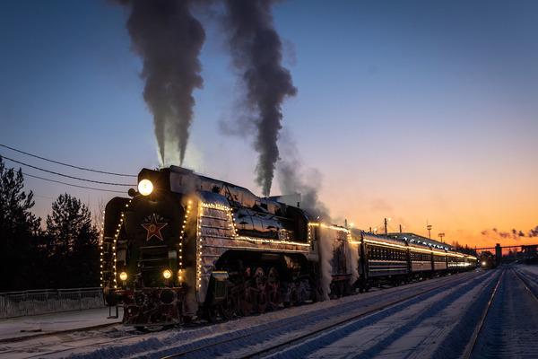 Вместо оленей – паровоз: сказочный поезд Деда Мороза прибудет в Екатеринбург 13 декабря - Фото 1