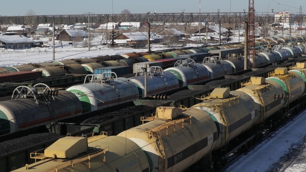 Погрузка на Свердловской железной дороге в январе выросла на 5,9% - Фото 1