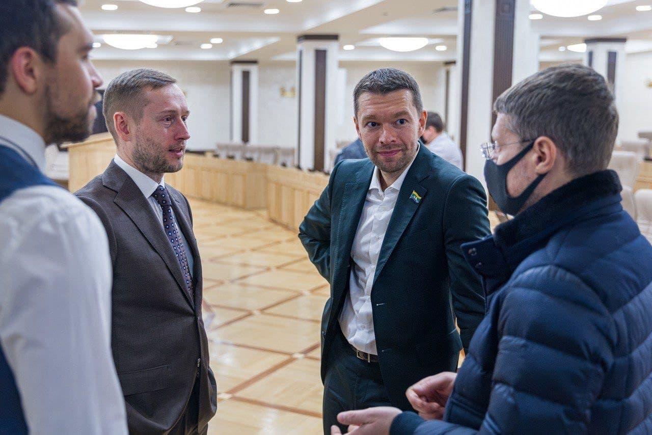 В медицинскую фракцию гордумы Екатеринбурга вступили 6 депутатов. Следующие - представители свердловского Заксобрания - Фото 1