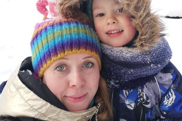 Ирина Корнева, мама троих детей: «Зима обычно тянется долго, а в этом году как-то по-другому» В Екатеринбурге -4 градуса