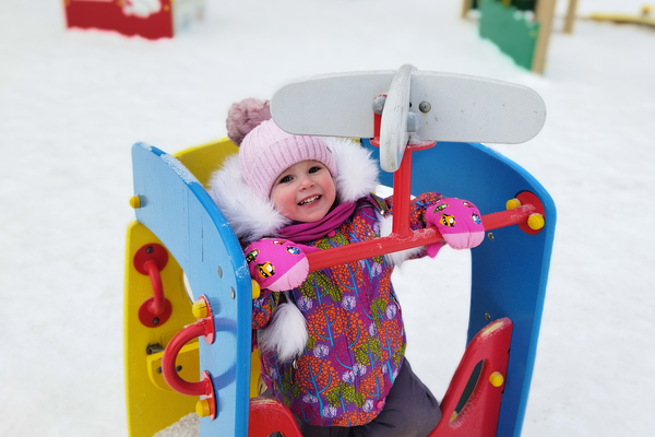 Арина Галимова: «Зимой можно прятаться в снежных тоннелях и собирать снег на лопатку». В Екатеринбурге около нуля