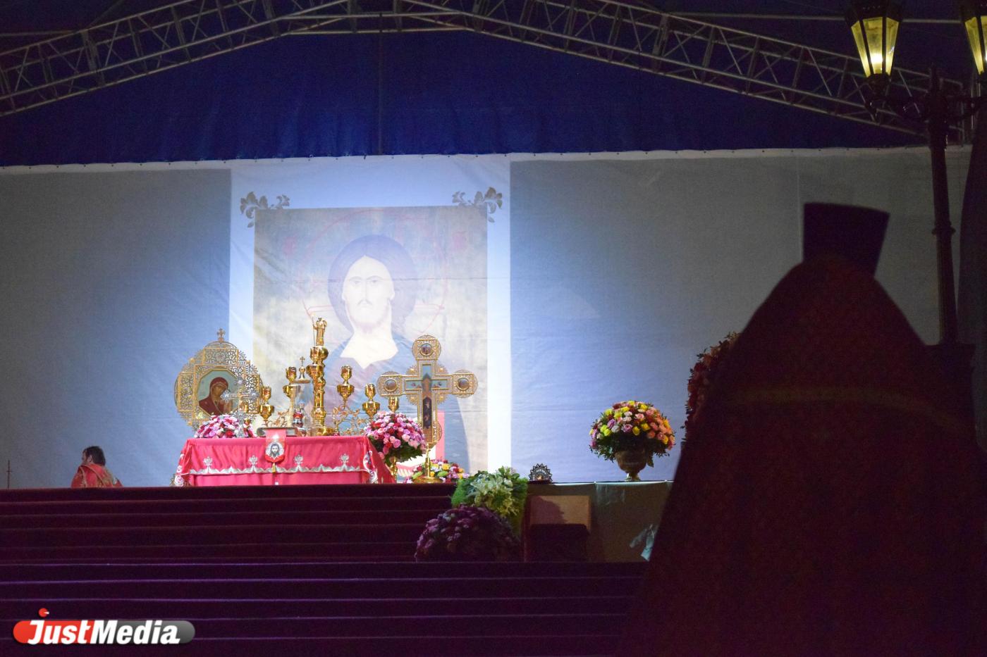 Митрополит Евгений анонсировал пасхальный крестный ход в Екатеринбурге - Фото 1