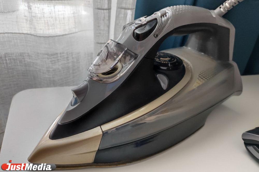 В Нижнем Тагиле будет судить местного жителя, который угрожая раскаленным утюгом, вымогал у знакомого 5 тысяч рублей - Фото 1