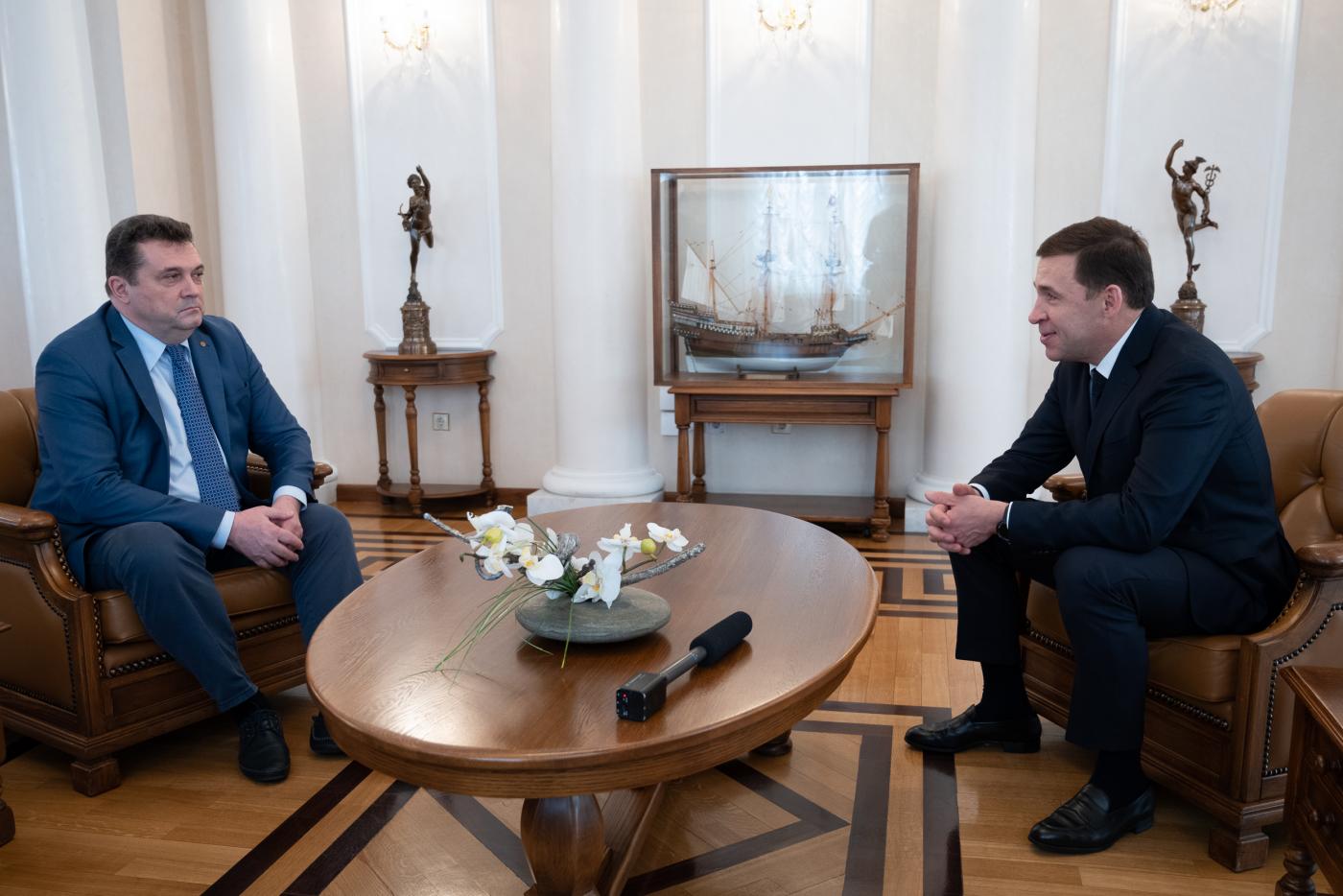 Евгений Куйвашев встретился с Владимиром Соловьевым - Фото 1