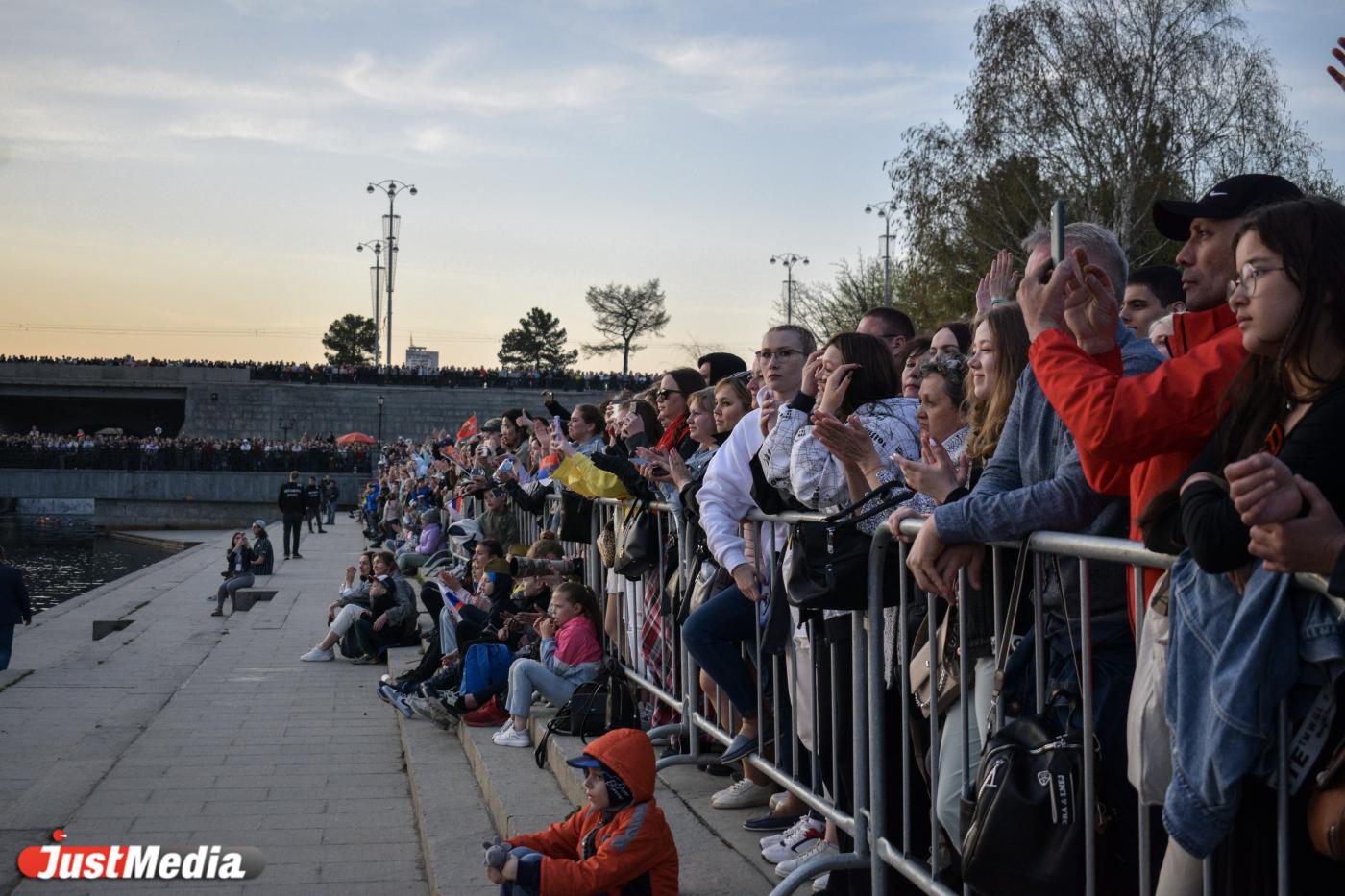 Более 250 тысяч свердловчан посетили праздничный концерт, посвященный Дню Победы - Фото 1