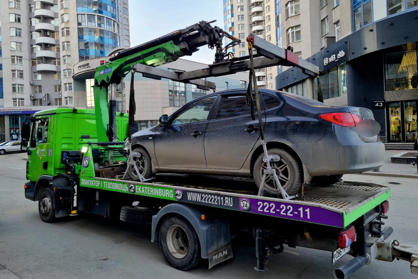 Сомелье из Тихвина лишился автомобиля за долги - Фото 1