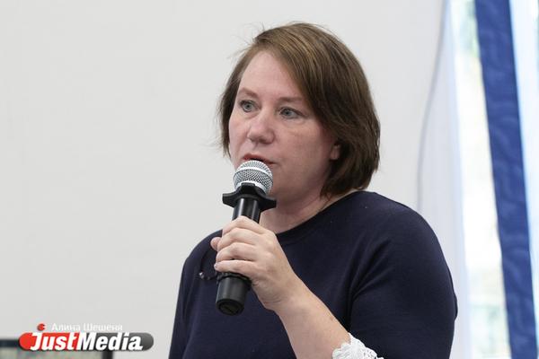 Екатеринбургская общественница Оксана Иванова предложила оставить Краснознаменную группу в Первоуральске - Фото 1