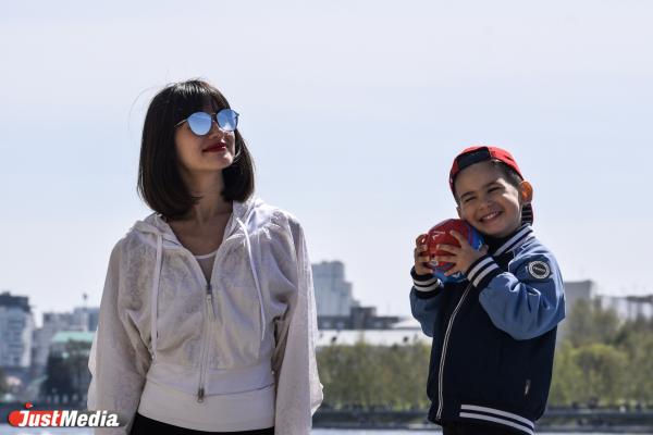 Ксения Мясникова, банковский работник: «Май я люблю за прекрасную погоду». В Екатеринбурге +19 градусов