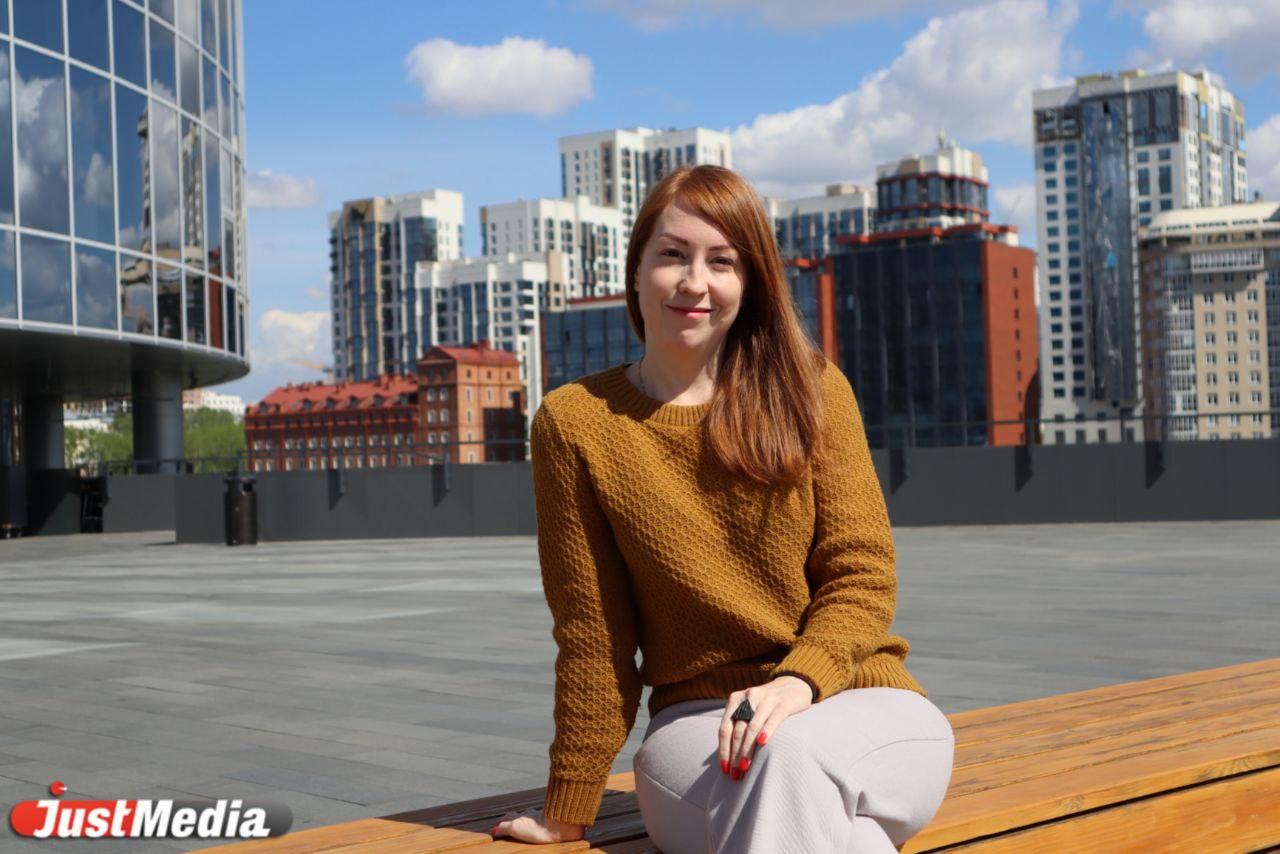Полина Крутикова, специалист по инвестициям: «Самый приятный период в городе, когда расцветают яблони» В Екатеринбурге +13 градус - Фото 1