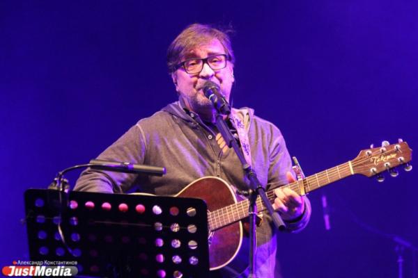 Суд Санкт-Петербурга отказался рассматривать дело Юрия Шевчука