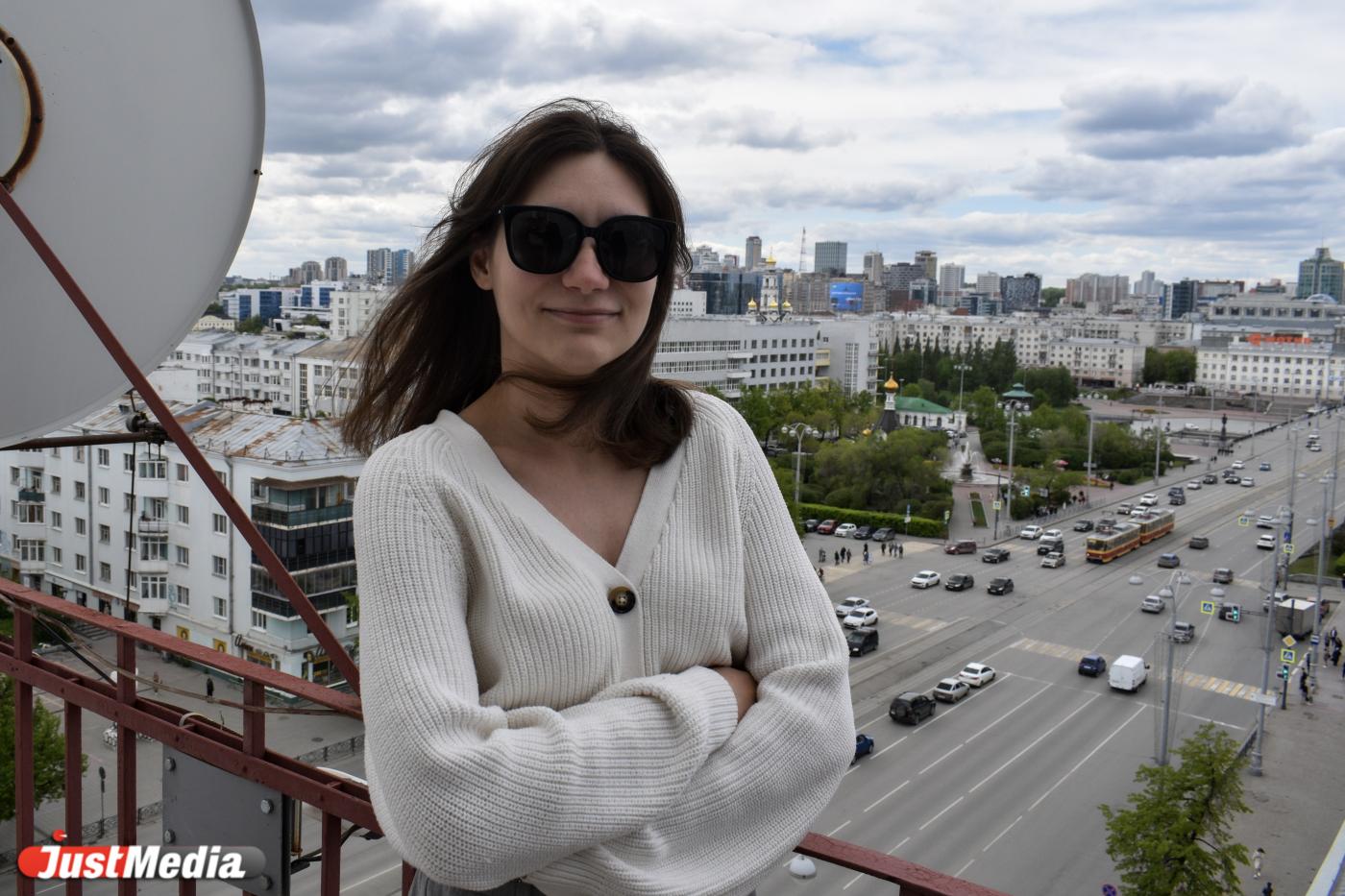 Анна Клец, STENOGRAFFIA: «Обязательно надевайте куртку или ветровку – ветер еще прохладный». В Екатеринбурге +20 градусов - Фото 1