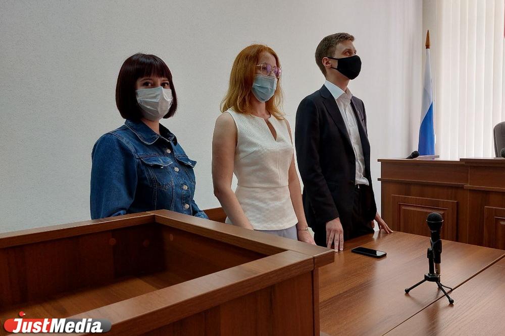 «Вечерние ведомости» оштрафованы на 150 тысяч рублей за дискредитацию ВС РФ - Фото 1