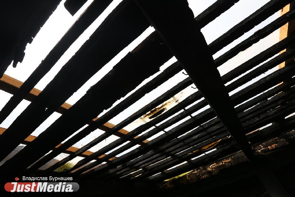 В Артемовском вынесли приговор велосипедному вору, который пытался сжечь семью, заявившую на него в полицию - Фото 1