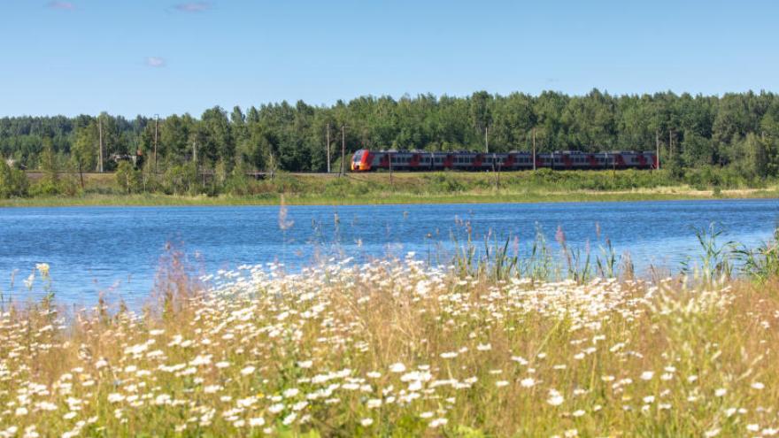 График движения «Ласточек» в Свердловской области изменится в праздничные выходные июня  - Фото 1
