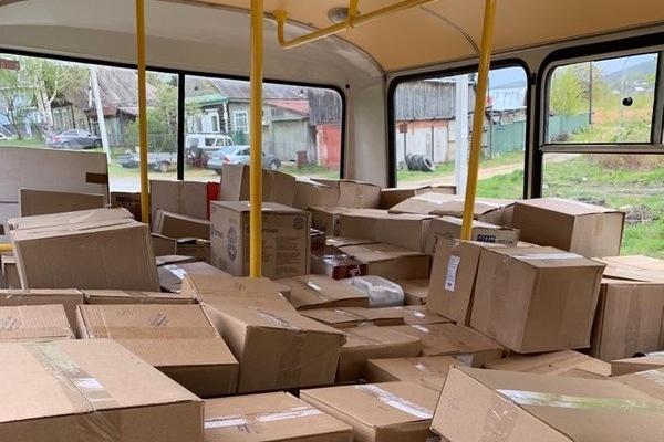 Сотрудники полиции обнаружили в Новоуральске два склада с контрафактным алкоголем и табаком - Фото 1