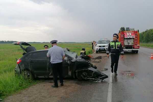 В ДТП у Каменск-Уральского погибло 3 человека, в том числе ребенок - Фото 1