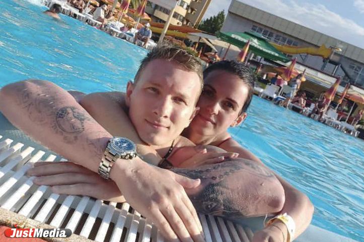 Сергей и Кристина Янкины, фитнес тренер и управляющий ресторана: «Самое замечательное время для активного отдыха, велопрогулок, гор, катания на серфе, тренировок в парке». В Екатеринбурге +18 градусов - Фото 1