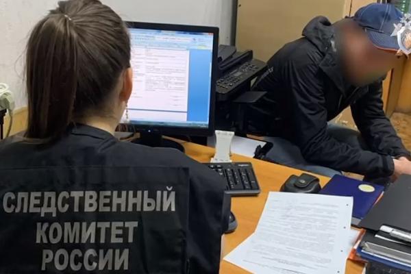 Облсуд оставил в СИЗО обвиняемого в убийстве прохожего в парке УрГУПСа и нападении с ножом на рыбака  - Фото 1