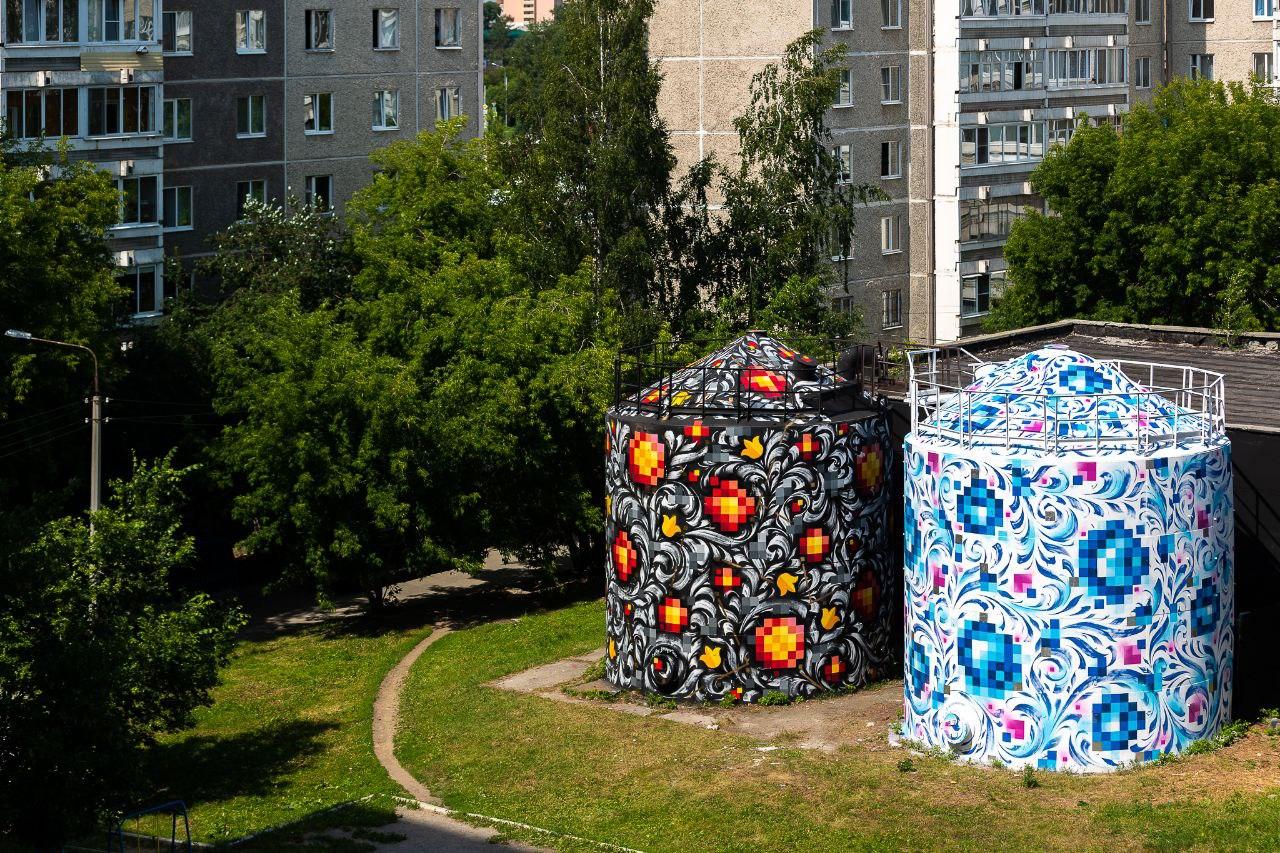 Мурал об объятиях и хохлома на цистернах. На фестивале STENOGRAFFIA завершены еще две работы - Фото 1