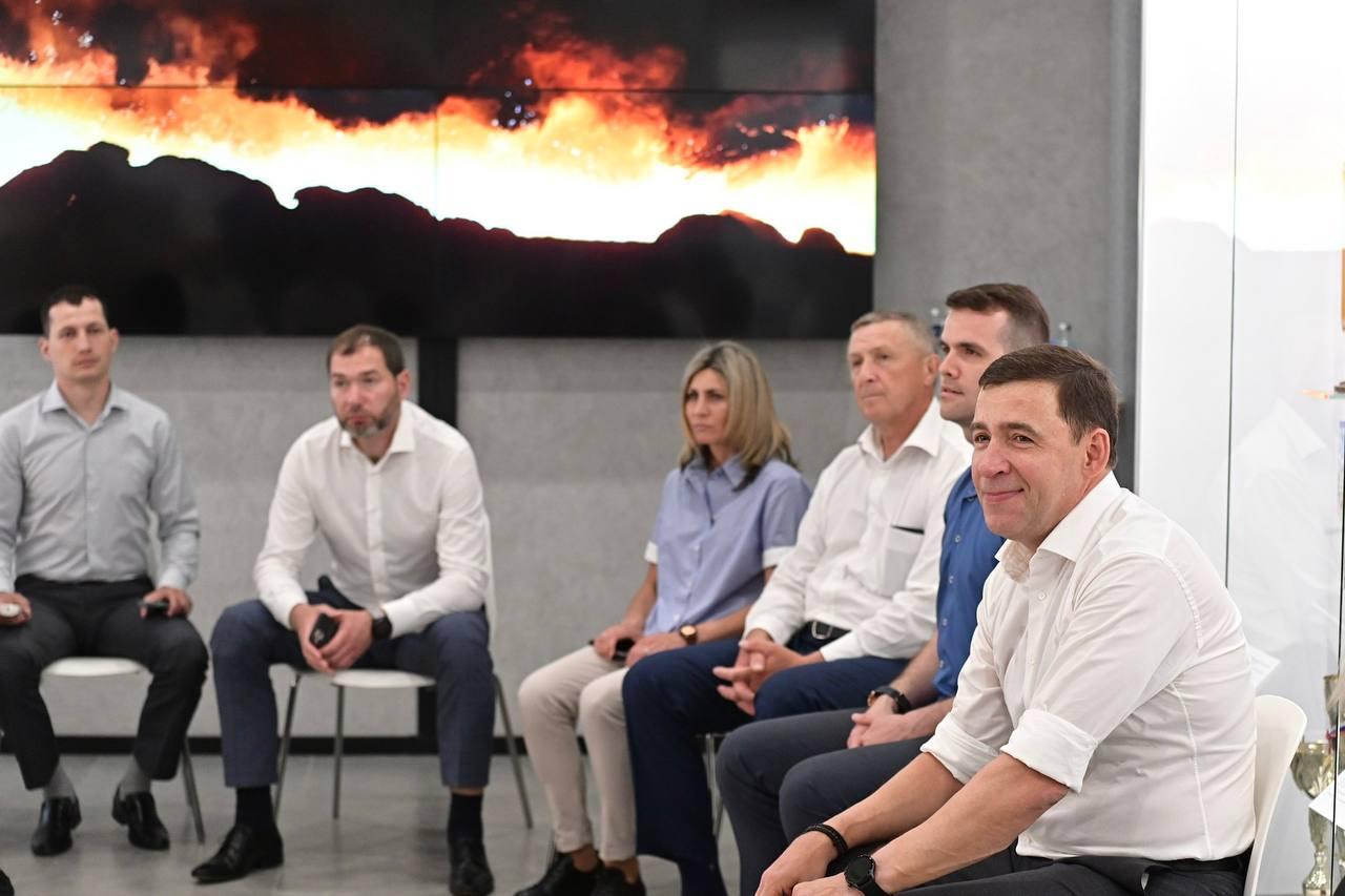 Евгений Куйвашев встретился с молодыми металлургами в Нижнем Тагиле - Фото 1