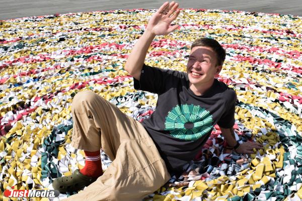 Никита Харисов, креативный директор: «На самом деле без разницы, какая погода будет сегодня или завтра». В Екатеринбурге +30 градусов