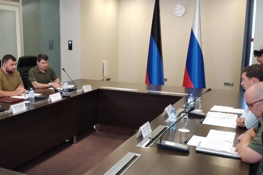 Свердловская область планирует восстановить Макеевку за три года, а начинающие медики с Донбасса смогут учиться в уральских медколледжах - Фото 1