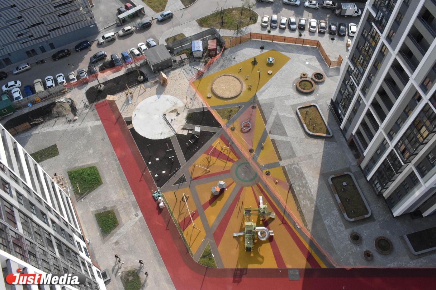 «Недвижимость — наилучшее решение, что сейчас можно со своими деньгами сделать». Девелоперы готовятся к росту желающих купить квартиры для вложения средств - Фото 1